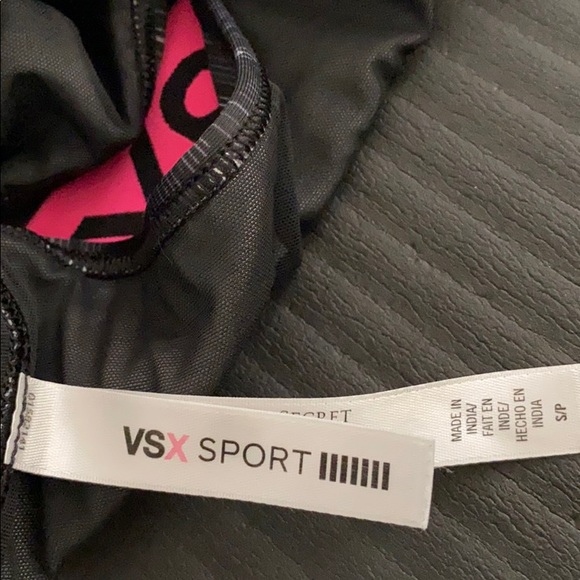 Victoria Secrets Small - Picture 2 of 4